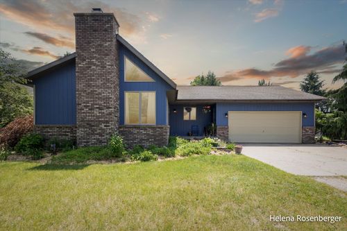 1413 6th St, Belding, MI, 48809-9200 | Card Image