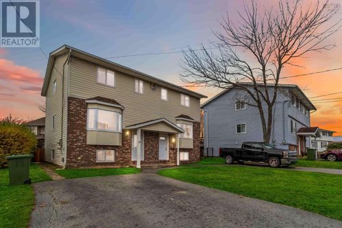 10 Malik Crt, Lower Sackville, NS, B4C3V7 | Card Image