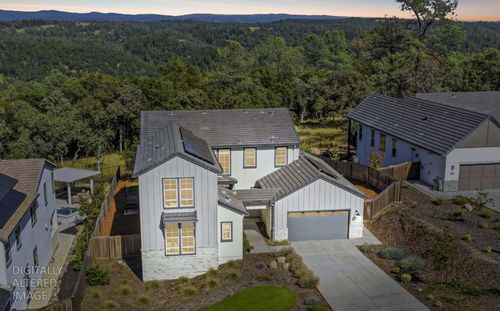 451 Canyon Creek Dr, Auburn, CA, 95603-5657 | Card Image