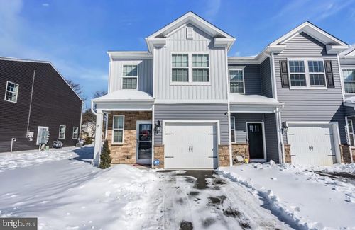 25 Katherine Dr, Burlington Township, NJ, 08016-4444 | Card Image