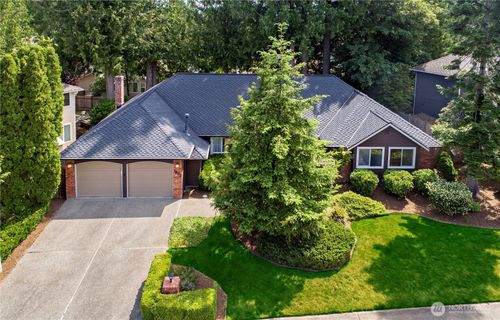 1832 231st Place Ne, Sammamish, WA, 98074 | Card Image