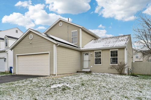 3936 Highland Bluff Dr, Groveport, OH, 43125-9049 | Card Image