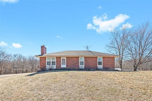 9007 Dry Dock Dr, Liberty, MO, 64068-8224 | Card Image