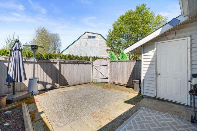 11 - 26970 32 Ave, Townhouse with 3 bedrooms, 2 bathrooms and 2 parking in Aldergrove BC | Image 21