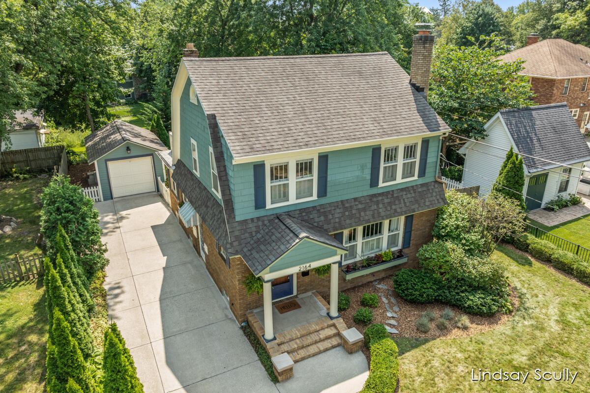 Argentina Dr, Grand Rapids, MI 49506