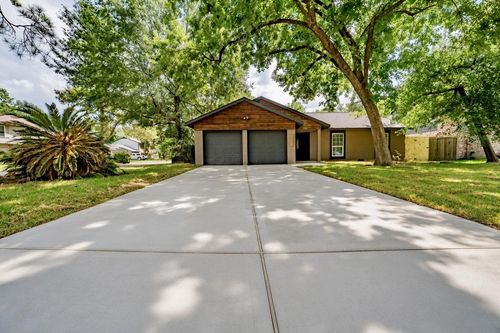 2338 Cades Cove Dr, Spring, TX, 77373-6220 | Card Image
