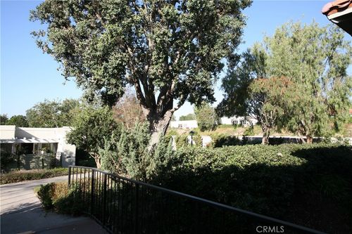 d-D Via Vis, Laguna Woods, CA, 92637 | Card Image