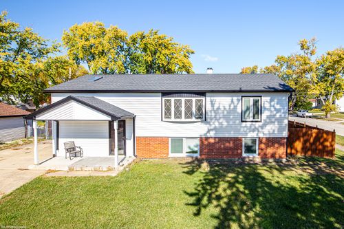 9104 Fairway Dr, Orland Park, IL, 60462-2720 | Card Image