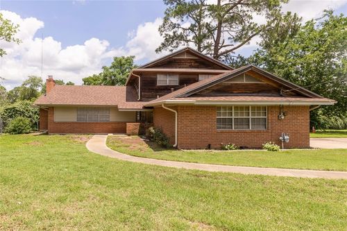 910 Briar Cliff Dr, Bryan, TX, 77802-4001 | Card Image