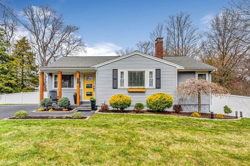 205 Pond St, Avon, MA, 02322-1669 | Card Image