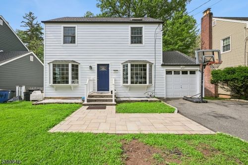 43 Amherst Pl, Livingston, NJ, 07039-3901 | Card Image