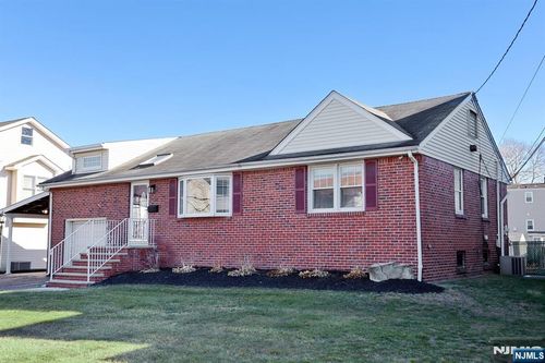 16 Maple Ave, South Hackensack, NJ, 07606-1606 | Card Image