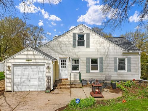 2795 S 53rd Street, Milwaukee, WI, 53219 | Card Image