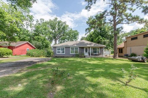 117 Pecan Dr, Baytown, TX, 77520-3759 | Card Image