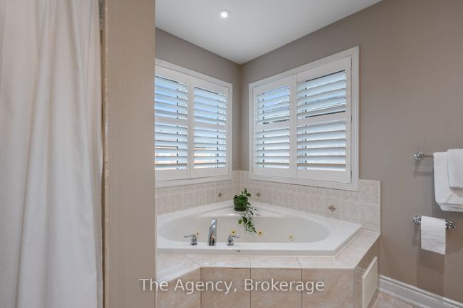 3349 Cline St, House other with 3 bedrooms, 4 bathrooms and 2 parking in Burlington ON | Image 29