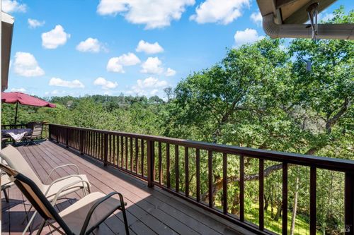 258 Circle Oaks Drive, Napa, CA, 94558 | Card Image