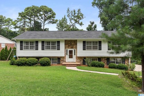 2601 Fargo Dr, Hoover, AL, 35226-2308 | Card Image