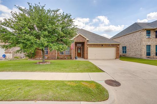 832 Peach Ln, Burleson, TX, 76028-7088 | Card Image