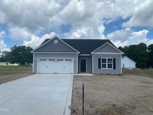 101 Talton Estates Dr, Pikeville, NC, 27863-7001 | Card Image