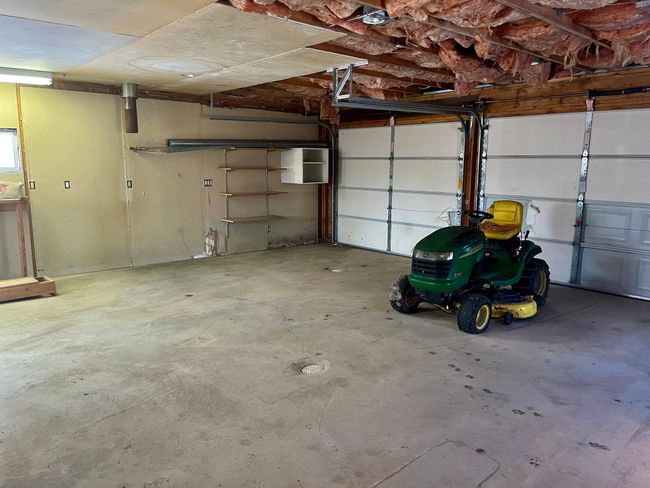 Garage | Image 48
