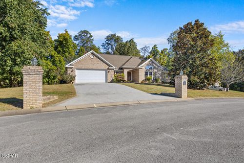 140 Gallahad Ct, Sevierville, TN, 37876-3800 | Card Image