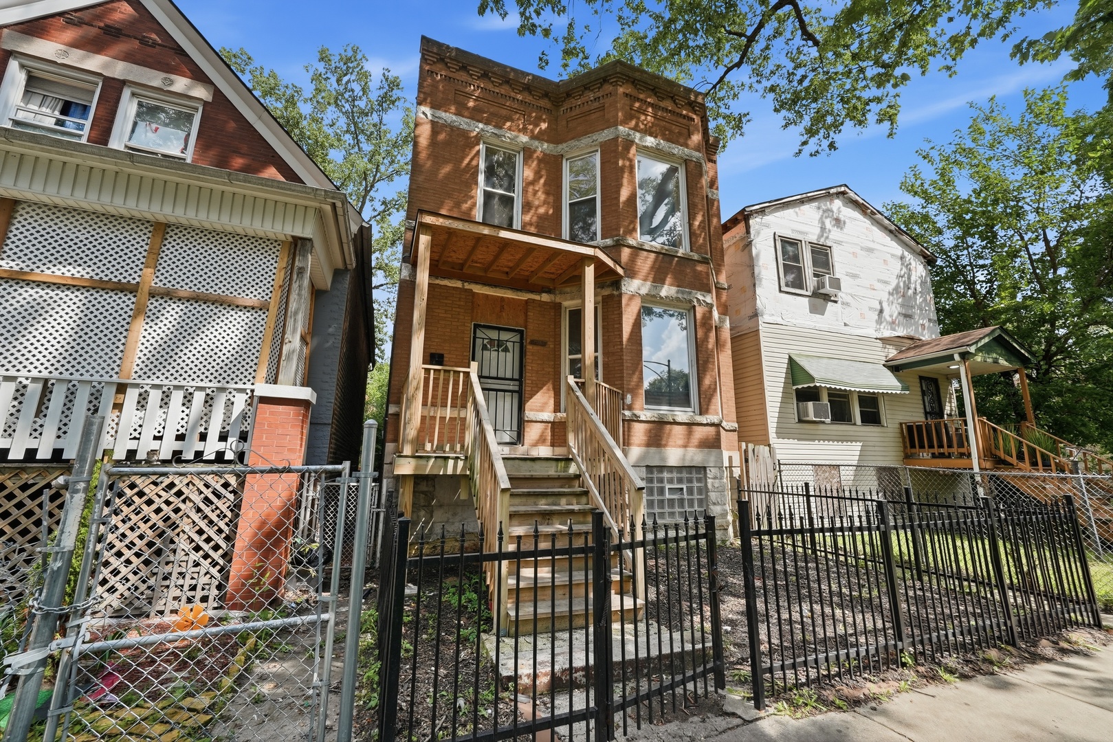 Residential Income in Chicago 3