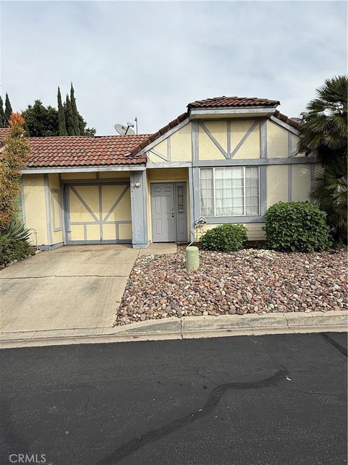 1627 Club Dr, Pomona, CA, 91768-1256 | Card Image