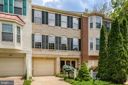 2711 Baronhurst Dr, VIENNA, VA, 22181-6158 | Card Image
