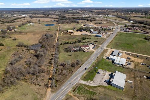 2905 E Jackson St, Hugo, OK, 74743-4048 | Card Image
