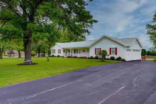 4075 Highway D, Defiance, MO, 63341-1727 | Card Image