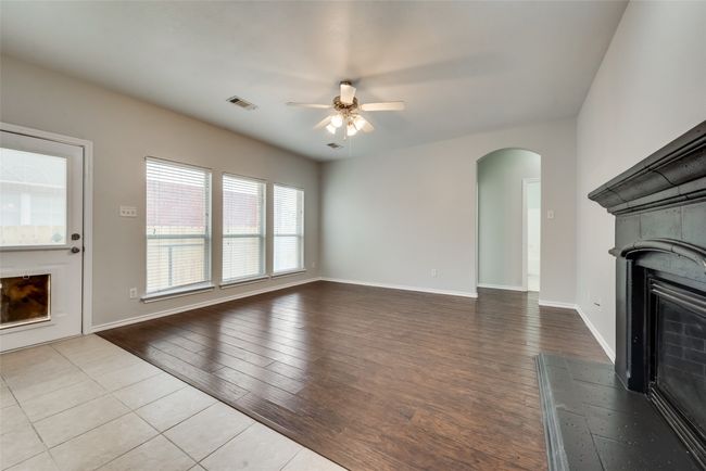 5832 Center Ridge Dr, House other with 3 bedrooms, 2 bathrooms and null parking in Fort Worth TX | Image 8