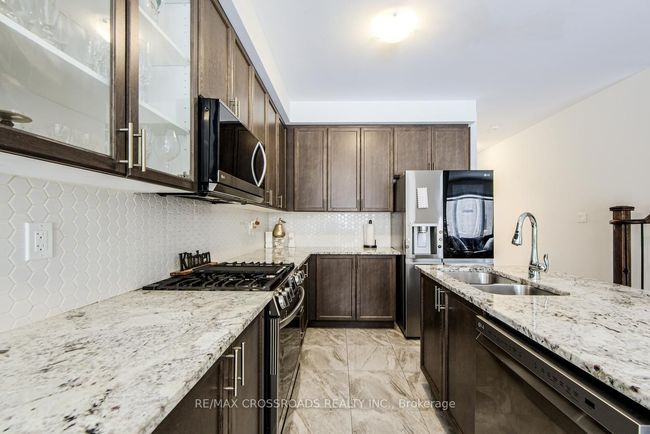 2 Hough Lane, House attached with 3 bedrooms, 3 bathrooms and 1 parking in Ajax ON | Image 20