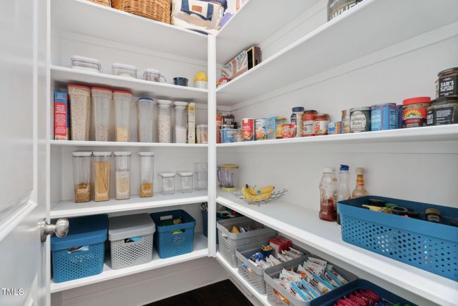 Pantry | Image 16