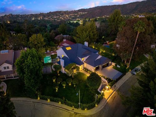 4050 Clarinda Dr, Tarzana, CA, 91356 | Card Image