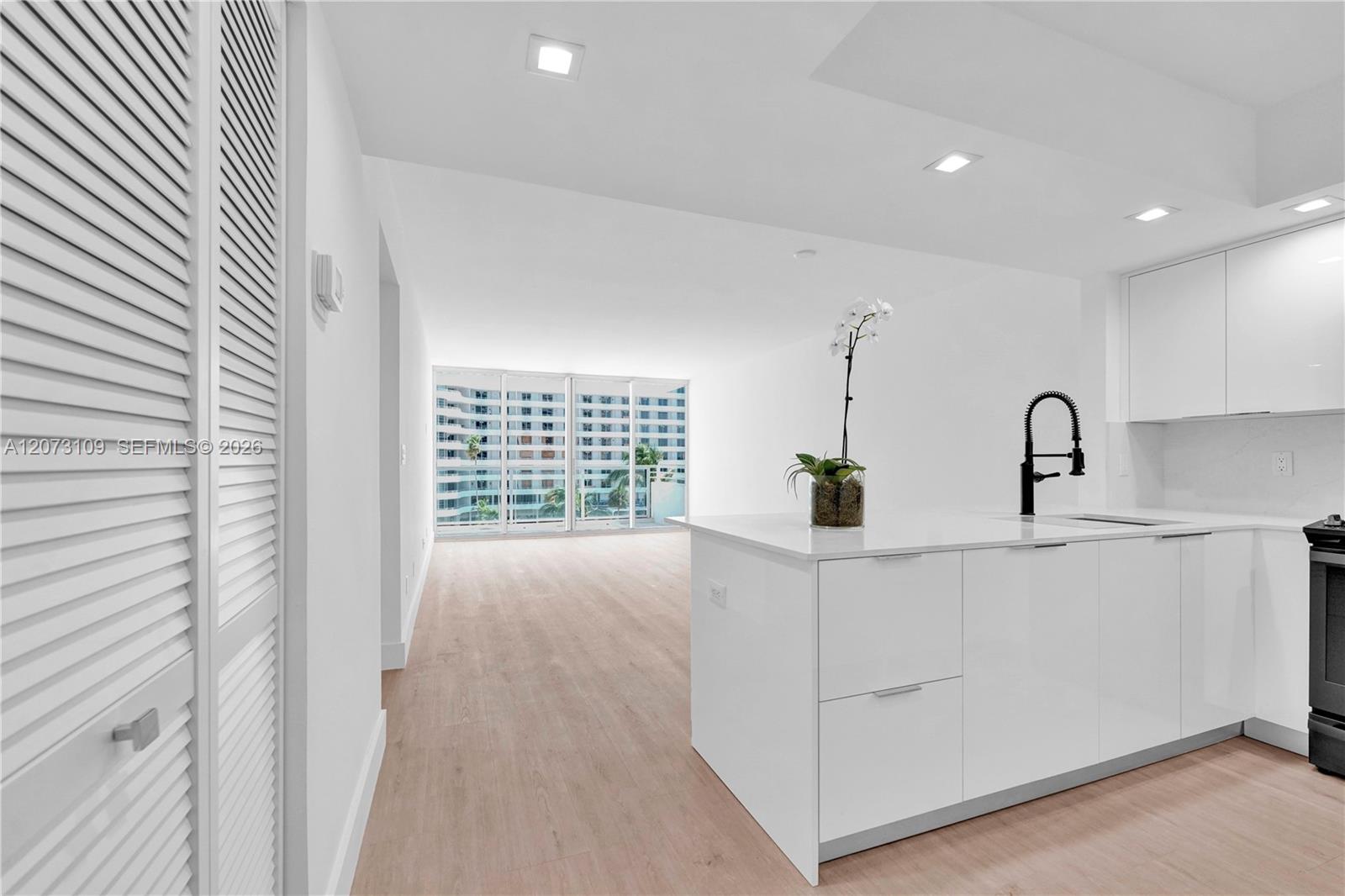 Residential Lease in Miami Beach 4