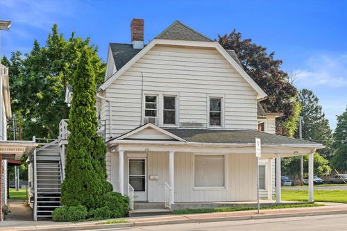 229 W Main Street, Waterford, WI, 53185 | Card Image