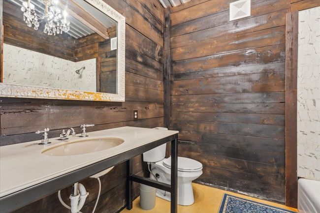Pool House | Image 34