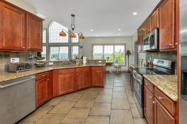 4 Mountain Ridge Rd, House other with 4 bedrooms, 5 bathrooms and null parking in Meredith NH | Image 25