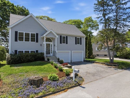 15 Primrose St, Worcester, MA, 01604-3423 | Card Image