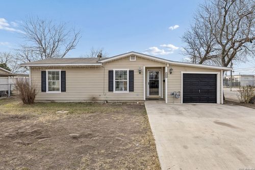 114 E Hutchins Pl, San Antonio, TX, 78221-2432 | Card Image