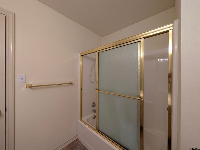 APT-1002 - 5401 Hollytree Dr, Condo with 3 bedrooms, 2 bathrooms and null parking in Tyler TX | Image 29
