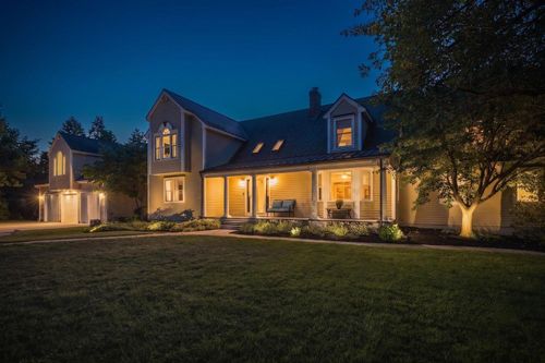 4 Long Hill Rd, Stratham, NH, 03885-2275 | Card Image