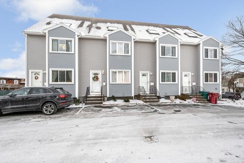 29-29 Pine Hill St, Lowell, MA, 01852-4124 | Card Image