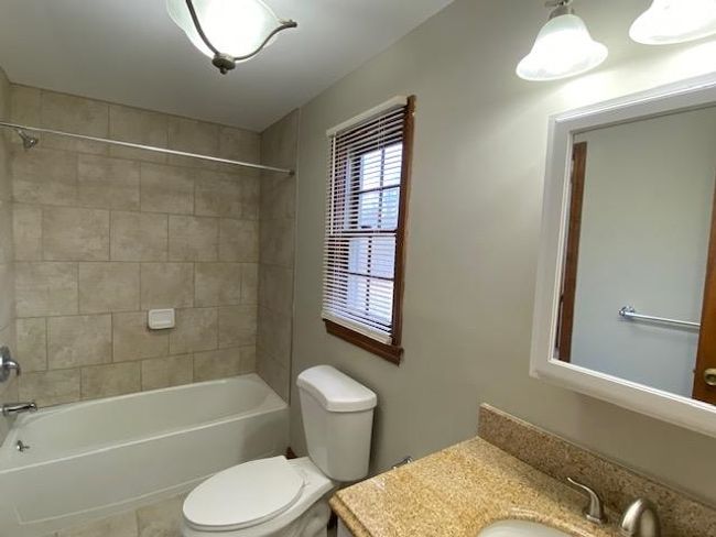 UNIT-4 - 439 N River Rd, Condo with 3 bedrooms, 2 bathrooms and null parking in Milford NH | Image 21