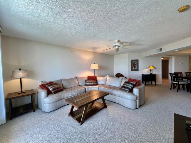 APT-404 - 3880 N Highway A1a, Condo with 2 bedrooms, 2 bathrooms and null parking in Hutchinson Island FL | Image 11