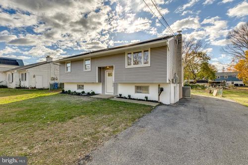 238 W Center St, Clayton, NJ, 08312-1416 | Card Image