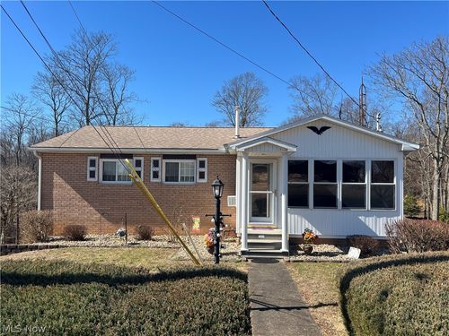 82 Highland Lake Cir, Washington, WV, 26181-8261 | Card Image