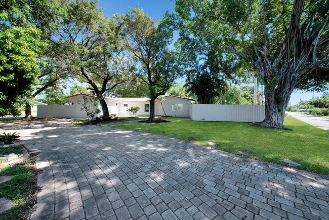 141 Ne 30th Street, House other with 3 bedrooms, 2 bathrooms and null parking in Wilton Manors FL | Image 26