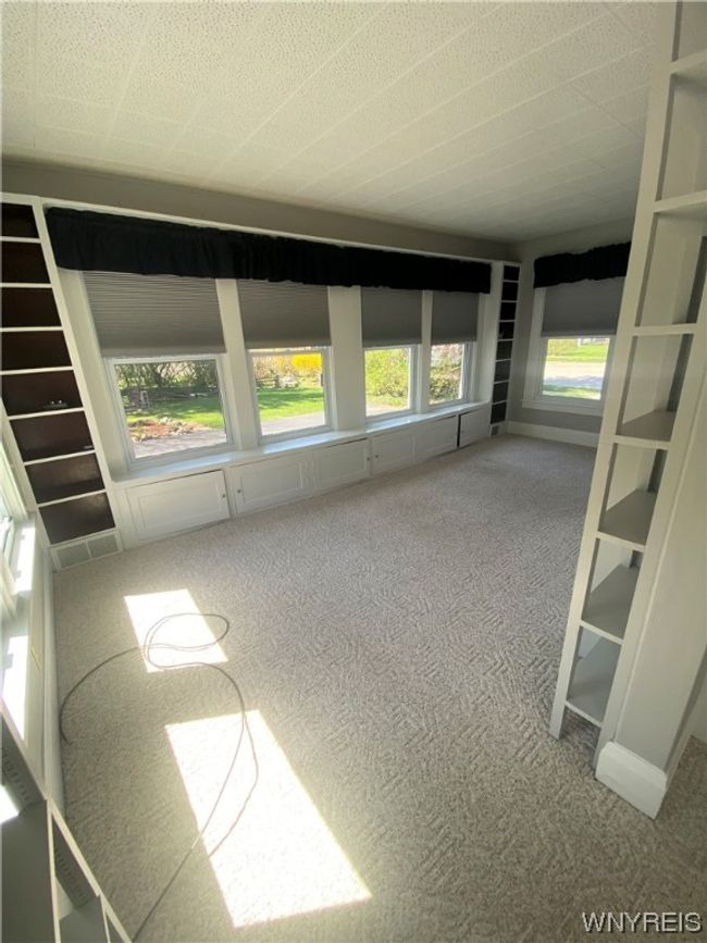 2 Redfield Parkway, Sold in BataviaCity Zoocasa