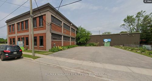 20 Lewis St, Fort Erie, ON, L2A2P7 | Card Image